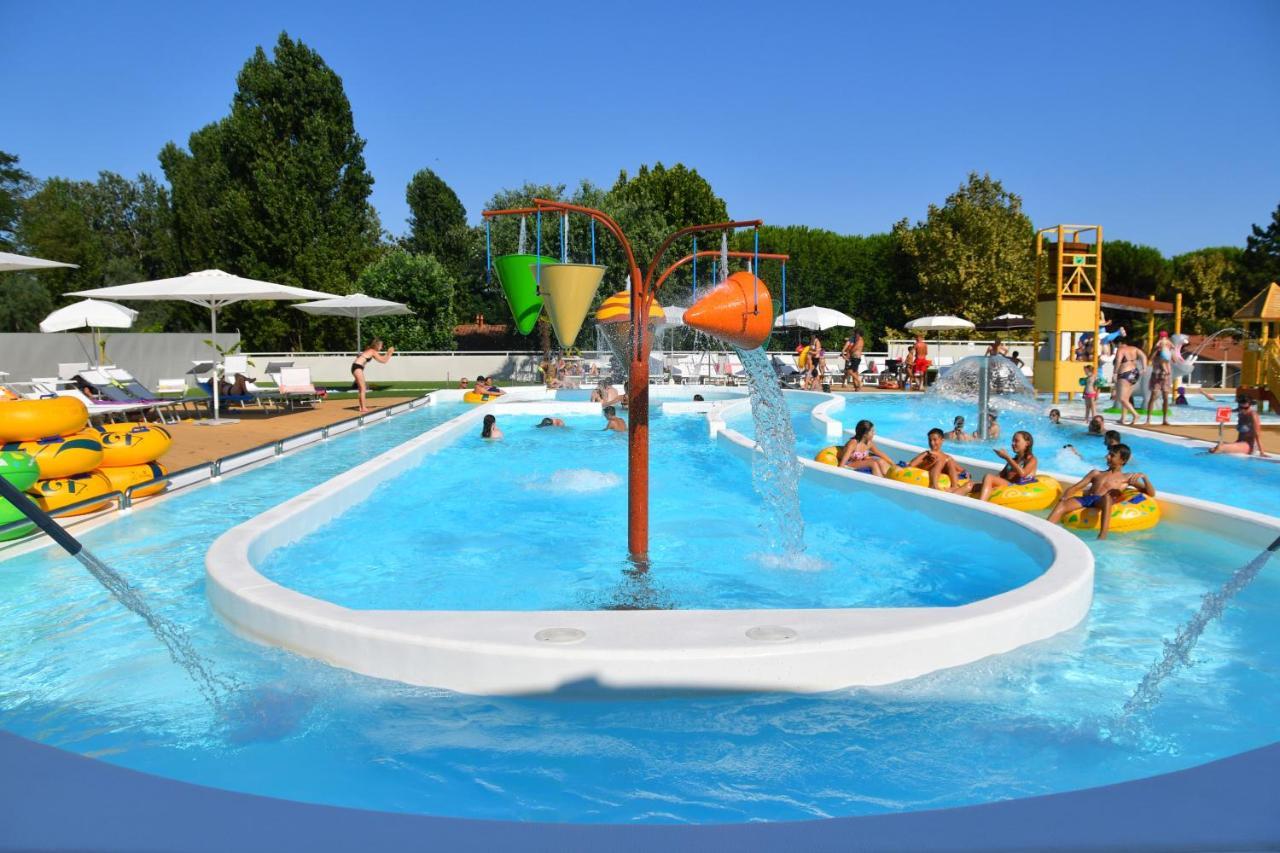 I Tre Moschettieri Camping Village Lido di Pomposa Exteriör bild
