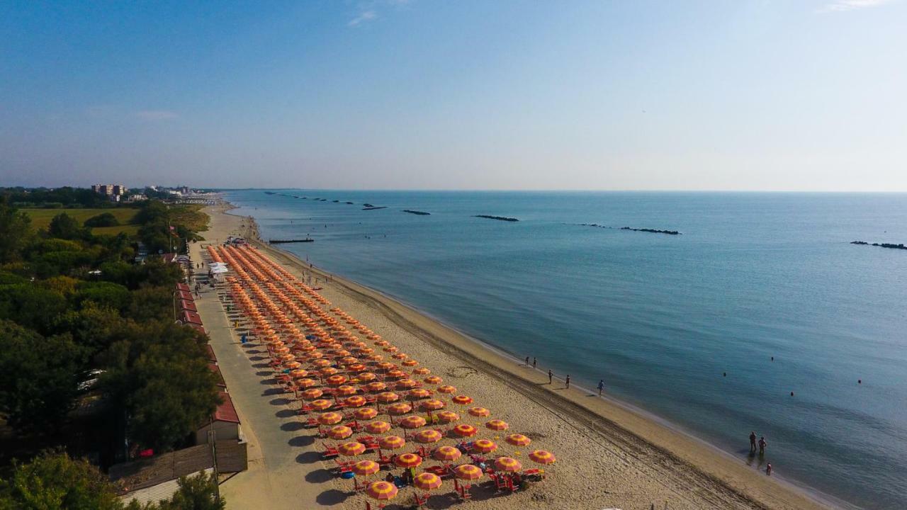 I Tre Moschettieri Camping Village Lido di Pomposa Exteriör bild