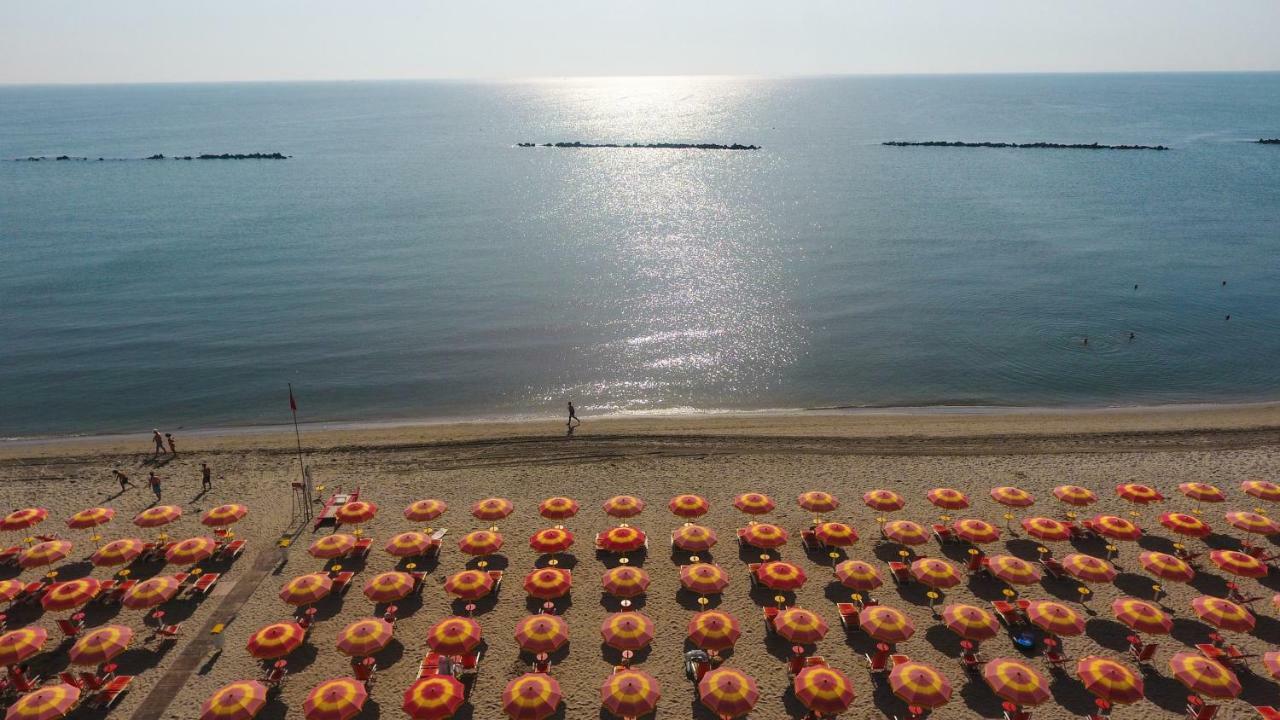 I Tre Moschettieri Camping Village Lido di Pomposa Exteriör bild